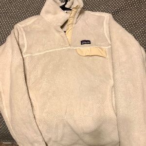 Women’s Patagonia pullover cream size M
